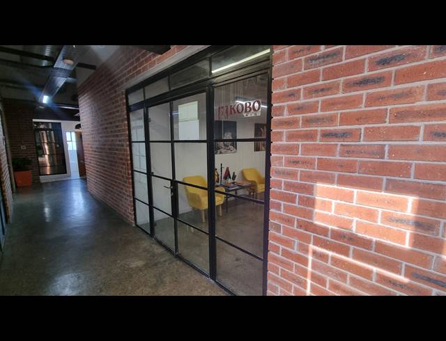 486M² OFFICE FOR SALE IN SALT RIVER